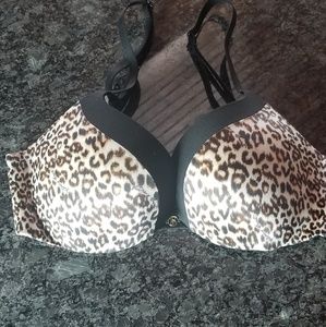 VICTORIA'S SECRET Body by Victoria Push Up Bra